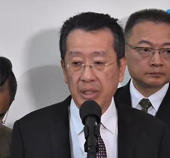 顧立雄宣布，今年起全面實施14天教育召集