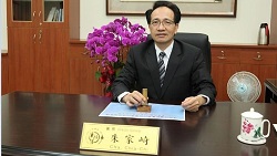 高雄高分檢檢察長朱家崎突傳不適 緊急送進ICU觀察